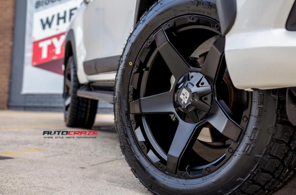 TOYOTA HILUX N80 4WD EXODUS MATTE BLACK